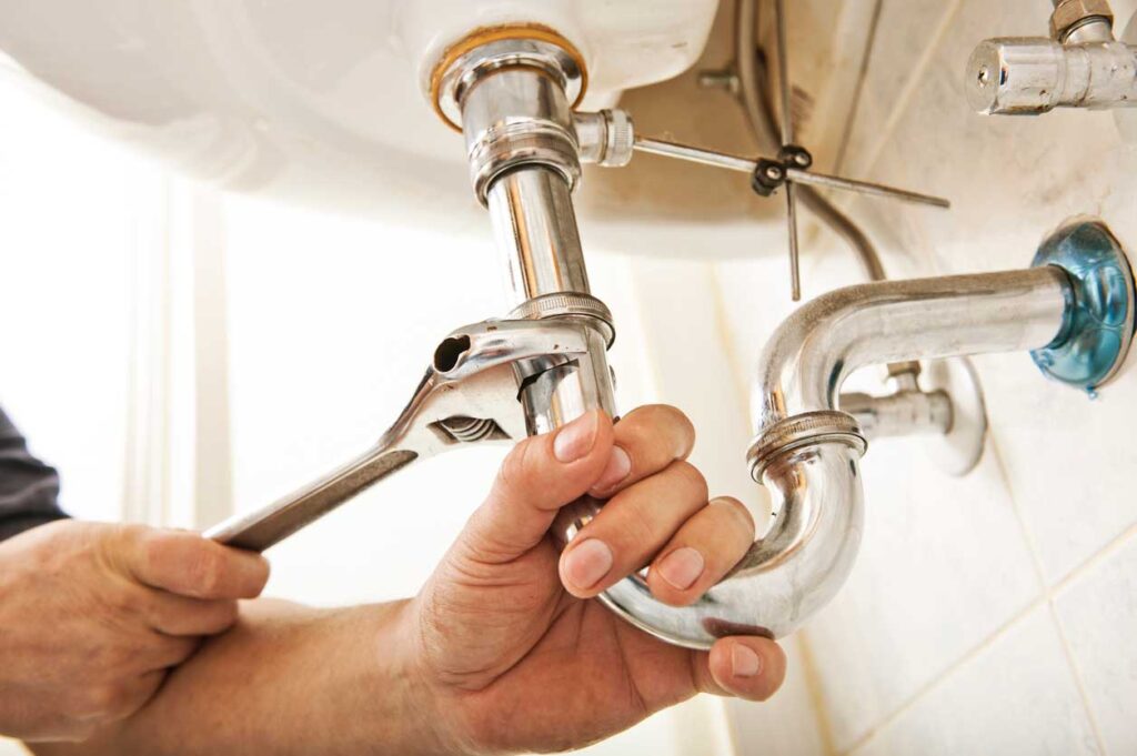 What “mixed metal” plumbing means for water appearance